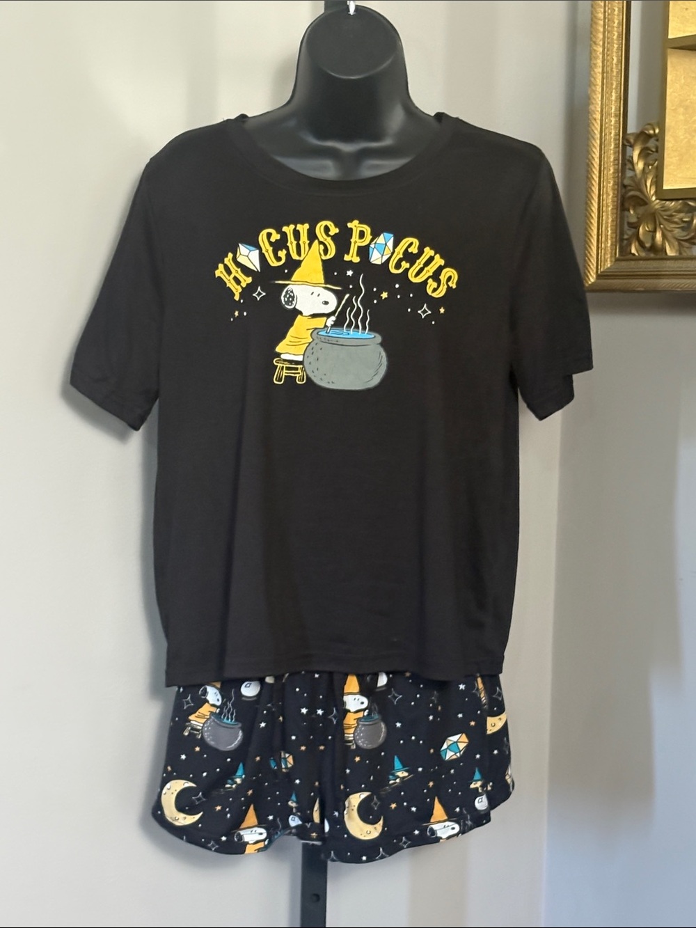 Munki Munki x Peanuts Small Black 'Hocus Pocus' Snoopy Pajama Set